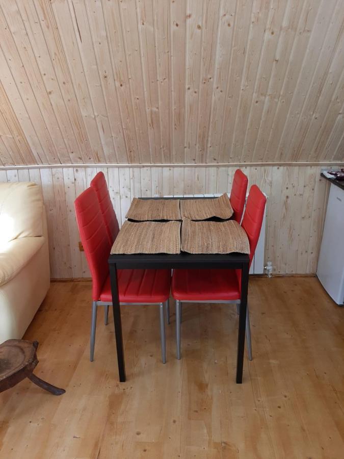 Cabana Din Livada Pucioasa 外观 照片
